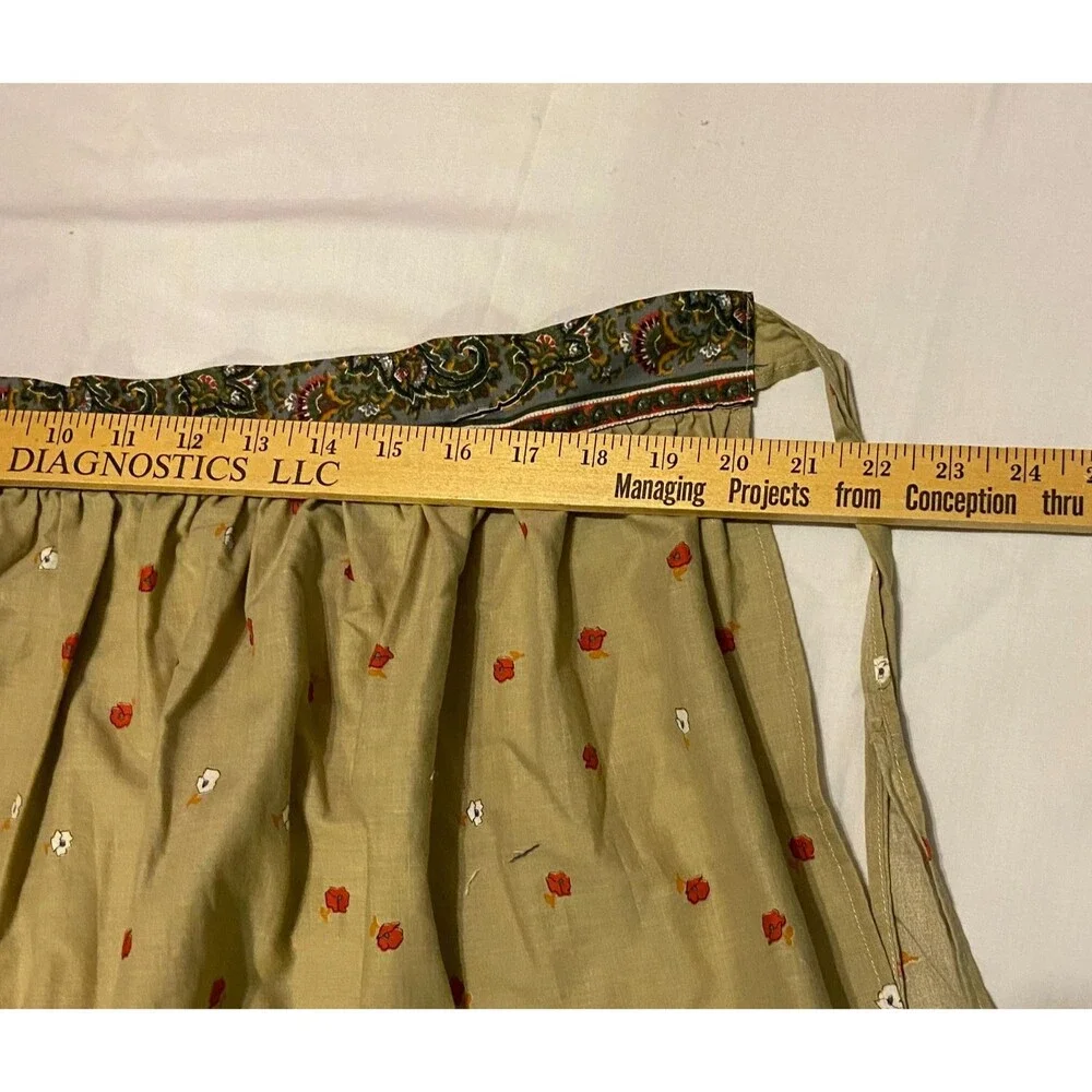 #5742 Womens Cotton Tan with Floral vintage Half Apron with Pockets